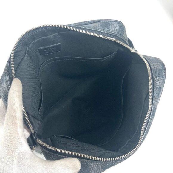 LOUIS VUITTON N41408 Damier Graphite Dayton PM Messenger Shoulder Bag Black - Picture 4 of 15